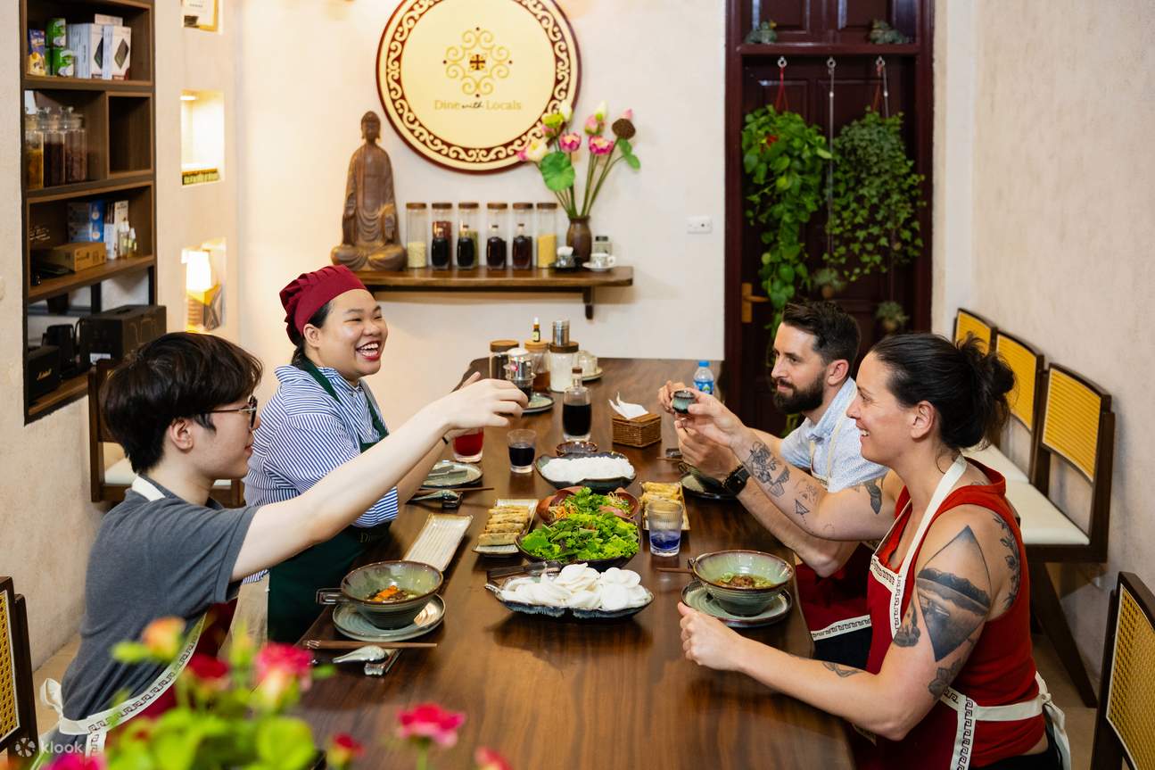 Vietnamese Cooking Class: Local Market Tour, Free Pick-up & Recipe Book